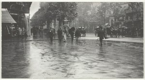 A Wet Day on the Boulevard, Paris, 1894, tryckt 191832. av Alfred Stieglitz