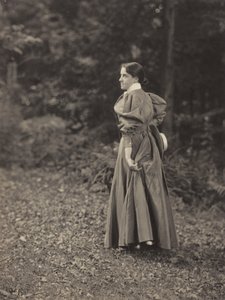 Emmy vid Oaklawn, Lake George av Alfred Stieglitz
