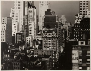 Från mitt fönster på An American Place, North, 193031. av Alfred Stieglitz