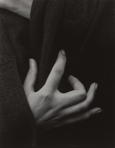 Georgia O’Keeffe – Händer av Alfred Stieglitz
