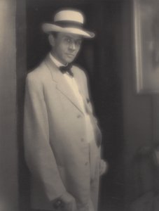J. Nilsen Laurvik av Alfred Stieglitz