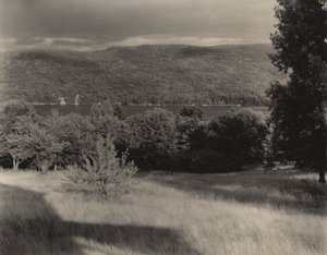 Lake George från kullen av Alfred Stieglitz