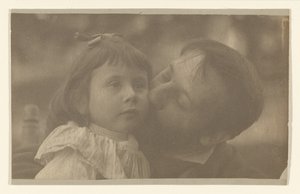 [Lou Schramm och hans dotter] av Alfred Stieglitz