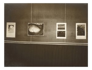 Stora rummet - vägg till höger av Alfred Stieglitz