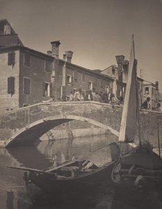 På bron - Chioggia av Alfred Stieglitz