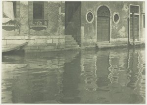 Reflektioner—Venedig av Alfred Stieglitz