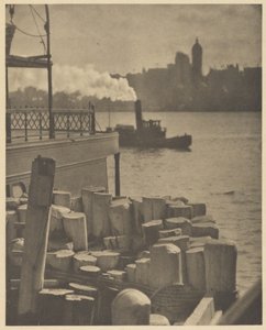 Staden över floden av Alfred Stieglitz