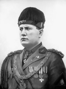 Benito Mussolini (s/v foto)
