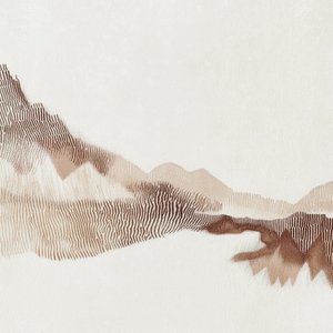 Strukturerade bergskammar av Alma