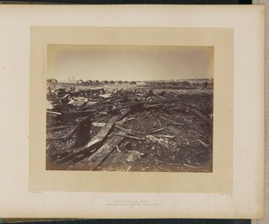 Cartoucherie Rapp. Katastrofen på Champ de Mars efter explosionen den 17 maj 1871. av Alphonse J. Liébert