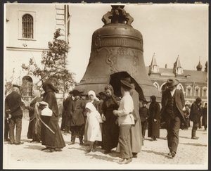 [Fotografier från studieresan till Ryssland som användes för målningen "The Abolition of Serfdom in Russia" (1914), från "Epic of the Slavs Cycle, Moscow"] av Alphonse Maria Mucha