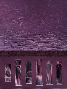 Strukturerade lila cylindrar av Alyson Storms