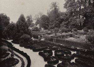 Mount Vernon: Flower Garden (s/v foto) av American Photographer (after)
