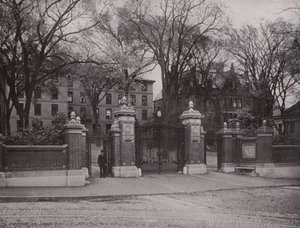 Providence, Rhode Island: Van Wickle Gate, Brown University (s/v foto) av American Photographer (after)