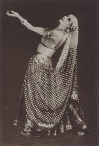 Ann Pavlova som Rhada i "Oriental Impressions" (svartvitt foto) av American Photographer