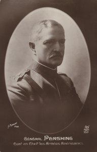 General John J Pershing (svartvitt foto) av American Photographer