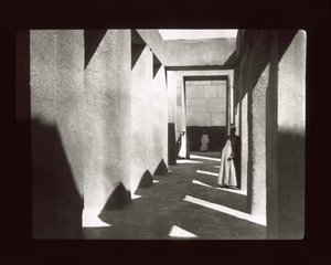 Gizeh - Granittemplet nära Khephren-pyramiden (lanternrutschbana) av American Photographer