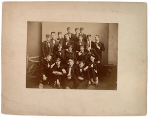 Hagers klass av 61 19 till antalet, ca 1870 (sepiafoto) av American Photographer