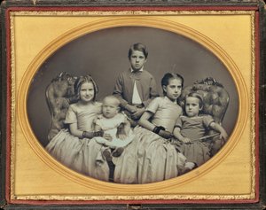 Porträtt av fem barn,ca. 1850 (foto) av American Photographer