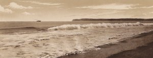 San Diego: Surf vid Coronado Beach, Point Loma i fjärran, San Diego (svartvitt foto) av American Photographer