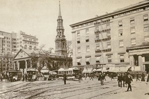 St Pauls Chapel and the Astor House, utanför City Hall Park, New York City, 1892 av American Photographer
