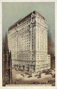 St Regis Hotel, East 55th Street och hörnet av 5th Avenue, New York City, USA (färgfoto) av American Photographer