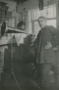 Thomas Edison i sin verkstad