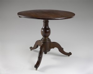 Mittbord, c. 1850-1870 (svart valnöt) av American School