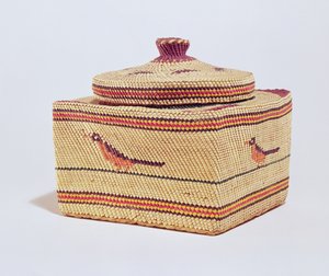 Salishkorg föreställande fåglar, från nordvästra kusten (vävd fiber) av American School