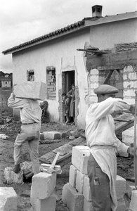 LANDSBYGDEN I CROTONE - BYN IANNELLI, av Ando Gilardi