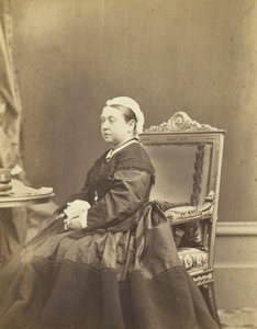 Hennes Majestät, Drottning Victoria, december 1866. av Andre Adolphe Eugene Disderi