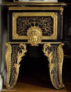 Louis XIV-möbler: byrå med metallinlägg med acant gjord av Andre Boulle