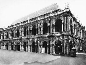 Fasad av Basilica Palladiana, byggd 1549-1614