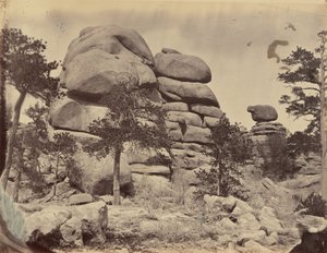 Plåt 3. Granitklippa, nära Beaufort Station,1869 (foto) av Andrew Joseph Russell