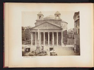 Utsikt över Pantheon i Rom, Italien Pantheon. Roma (titel på objekt) av Anonymous