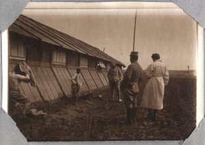 Första världskriget 1914-1918: sökande efter huvuden vid kanterna, lägret Couville i Engelska kanalen, Basse Normandie (Negre Normandie), Frankrike. Anonym fotografi maj 1917. Privat samling, Stella. av Anonymous Anonymous