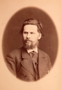 Porträtt av konstnären Ivan Nikolaievitch (Nikolaevich) Kramskoi (1837-1887). Albumin foto av Anonymous Anonymous