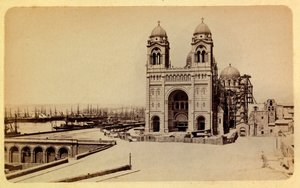Staden Marseille och dess omgivningar runt 1885 -1890: katedralen under uppbyggnad, privat samling av Anonymous Anonymous