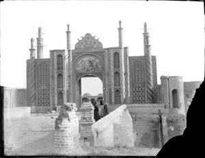 Darvaze Dawlat, kaklad stadsport, Teheran, ca 1880