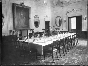Interiör av den brittiska ambassaden, Teheran, 1880-1930