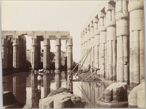 Luxortemplet (Utsikt över Amenhotep III:s domstol) (albumin silverfoto)