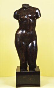 Venus; Torse de Venus, ca 1920 (brons med brun patina) av Aristide Maillol