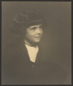 [Son till Michael Stranze] av Arnold Genthe