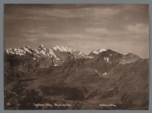 Utsikt över Gspaltenhorn, Blüemlisalp och Schilthorn i Bernalperna Panorama av Jungfraukette (serietitel)
