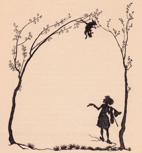 En räv knuten med sina tassar till två hasselträd. Illustration av Arthur Rackham från Grimm