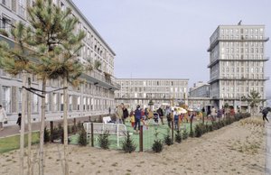 Bostadsbyggnad i Le Havre (Seine Maritime). Staden upptogs på UNESCO:s världsarvslista den 15/07/2005. Le Havre var den mest ödelagda staden i Frankrike under andra världskriget (1939-1945). Återuppbyggd under ledning av Auguste Perret (1874-195