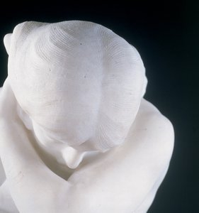 Detalj av Eve After Fishing (Modesty), c.1897 (marmor) (se även 496172 och 496181) av Auguste Rodin
