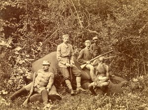Ärkehertig Franz Ferdinand efter jakten, Sri Lanka c.1892 av Austrian School