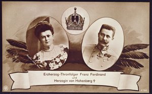 Ärkehertig Franz Ferdinand av Österrike, arvtagare till den österrikiska tronen och hans hustru, hertiginnan av Hohenberg, 1914 av Austrian School