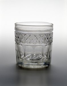 Tumlare, c. 1825 (blyglas med porträtt av sulfidcameo) av Bakewell and Page